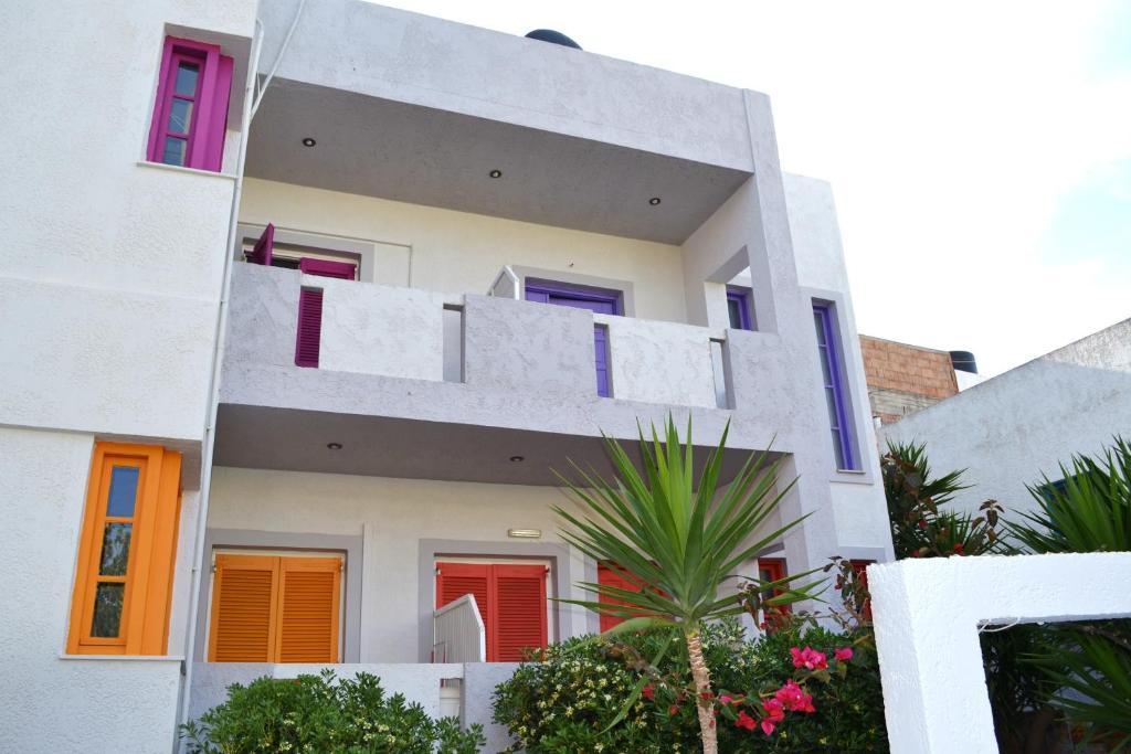 Irini Appartments Agia Pelagia  Exterior photo